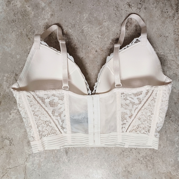 EUC VS Very Sexy Ivory Lace Long Line Plunge Bra - Picture 4 of 8
